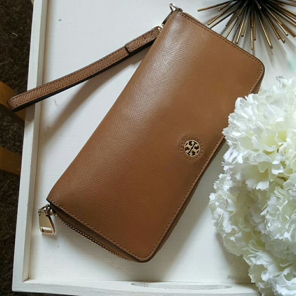 tory buch Handbags - authentic tory burch wallet